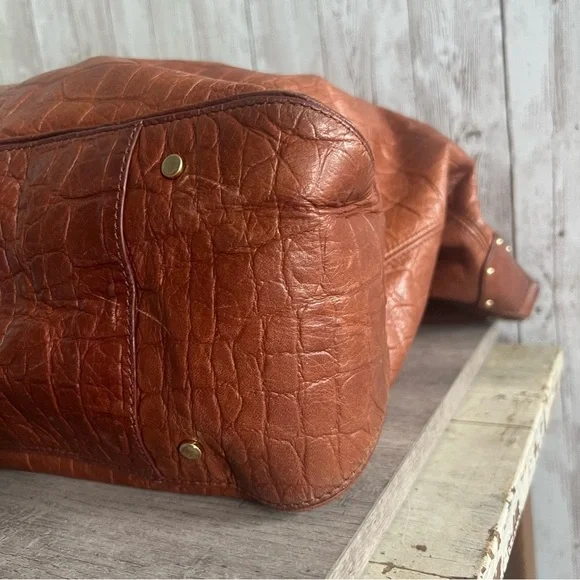 Adrienne Vittadini Brown Leather Shoulder Bag with Slouchy Design - Picture 7 of 7